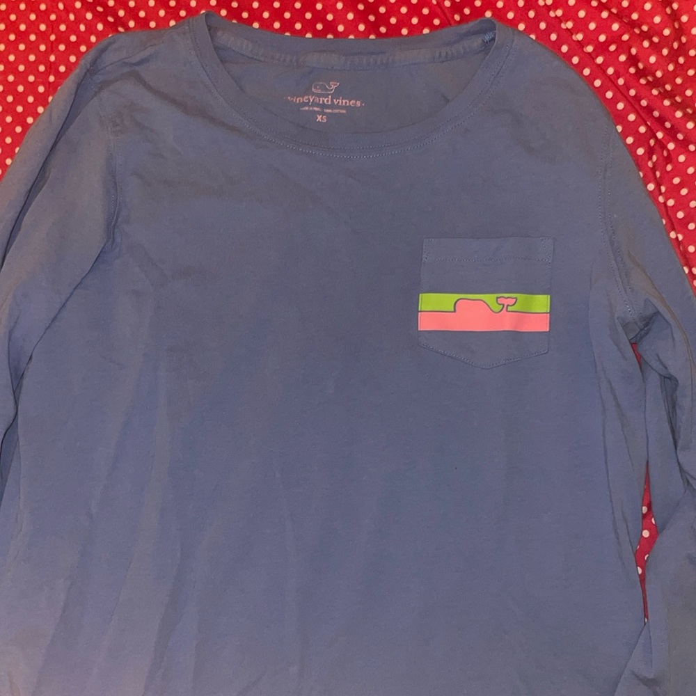 Vineyard Vines women’s blue long sleeve shirt